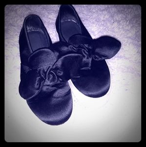 Satin bowed slip on shoes